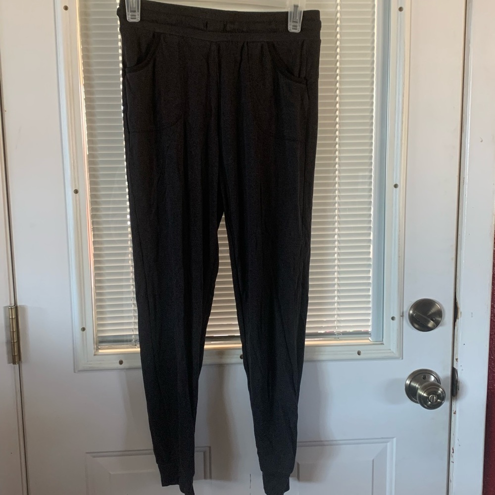 Danskin Now sweat Pnats Size (10-12)